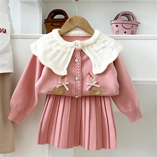 ست بلوز و دامن بافت صورتی یقه شیری طرح جوجه کد 21069